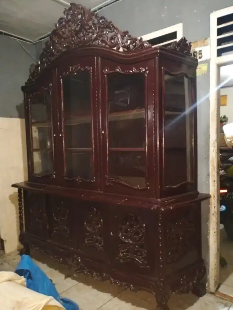 lemari hias jati Jepara asli tua antiik komodo