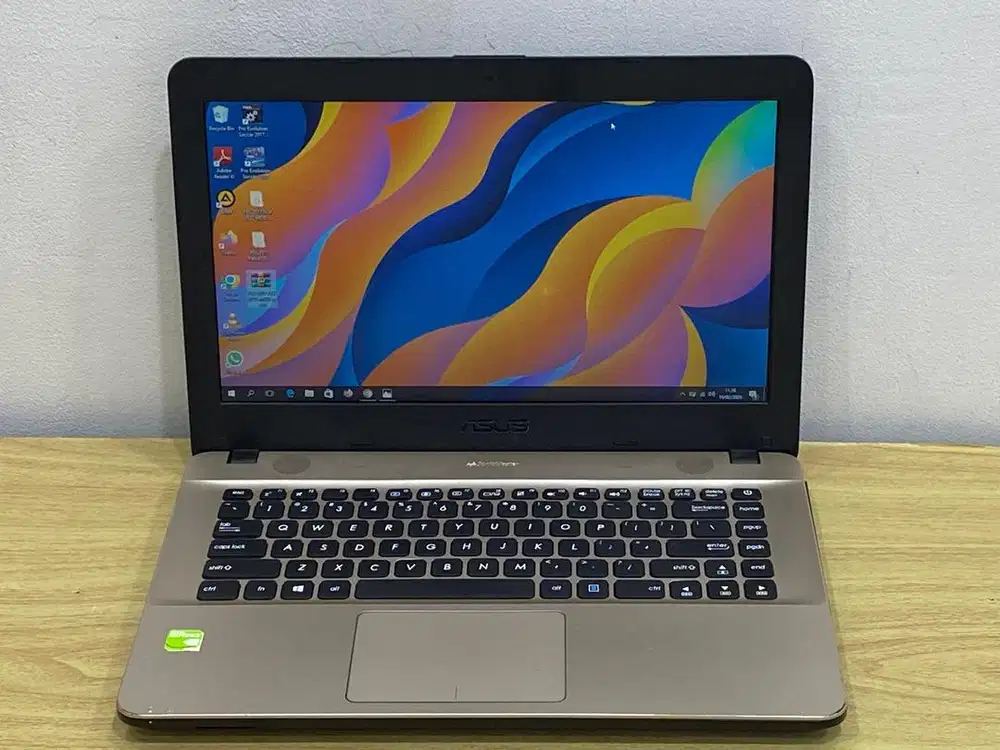 Laptop Asus X441UV Prosesor Intel(R) Core(TM) i3-6006U