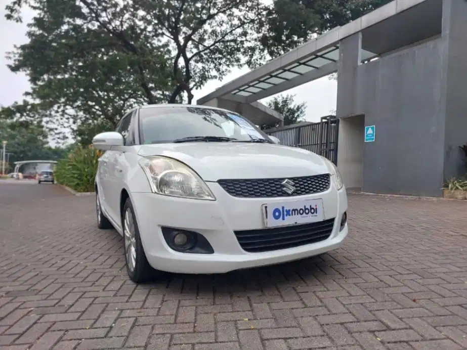 DP 5% Suzuki Swift 1.4 GX Bensin-MT 2013 TRES