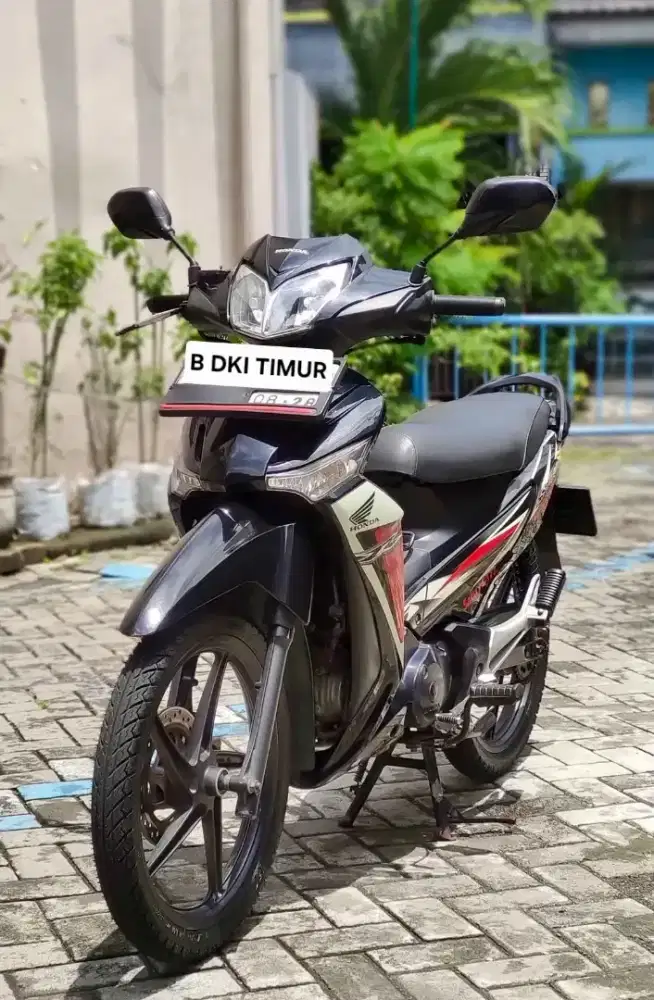 Supra x 125 karbu 2013 istimewa pajak panjang B DKI TIMUR