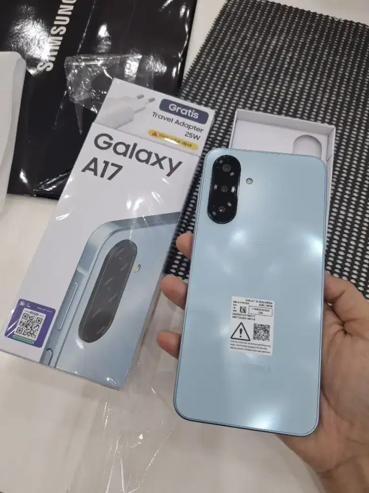 Samsung A17 8/128