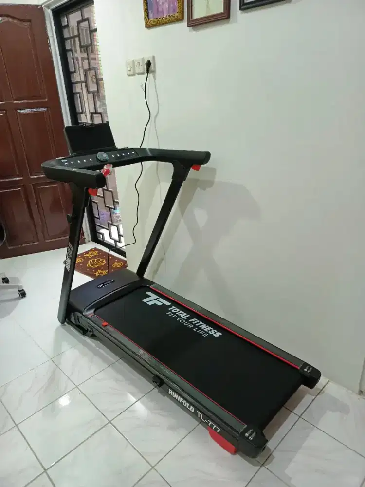 Promo bulan Ramadhan treadmill elektrik bonus mini cycle