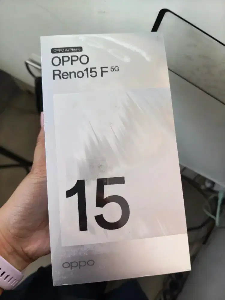 New HP Reno 15F