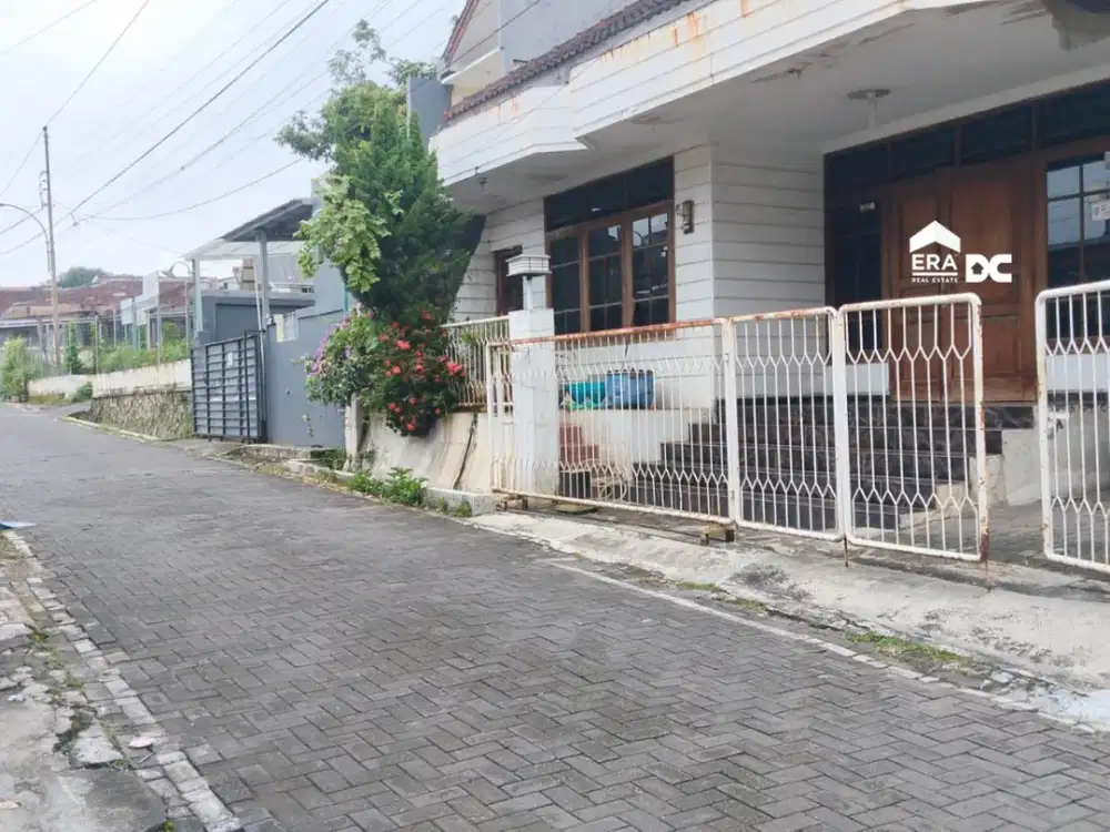 JUAL Rumah Luas  Dekat RS Hermina di Rasamala Banyumanik Semarang