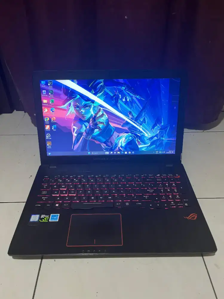 Dijual Asus ROG Strix GL553VD Core i7 gen7 (ram 16/ssd 128/HDD 1 tb)