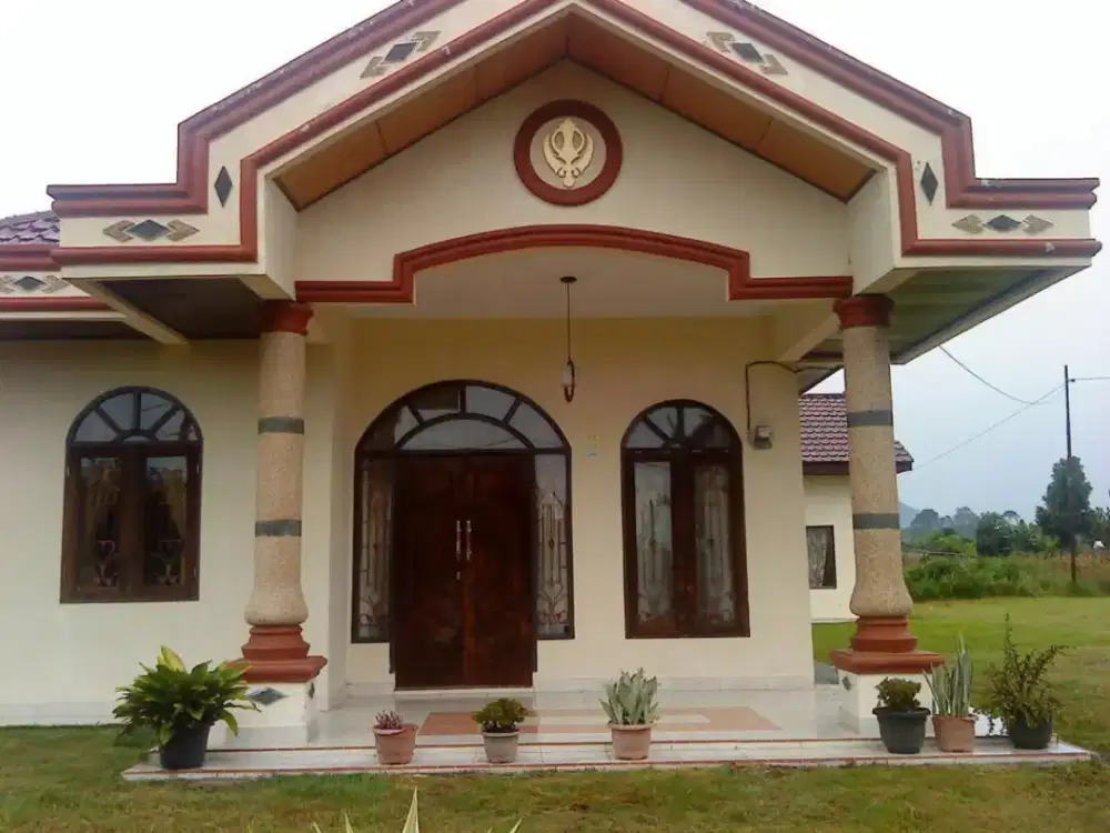 Di jual rumah kabanjahe