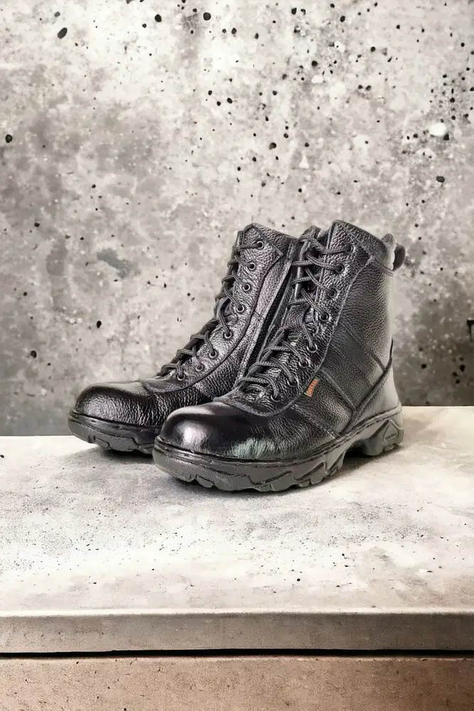 Mudah Sepatu safety anti gores leather Pasuruan