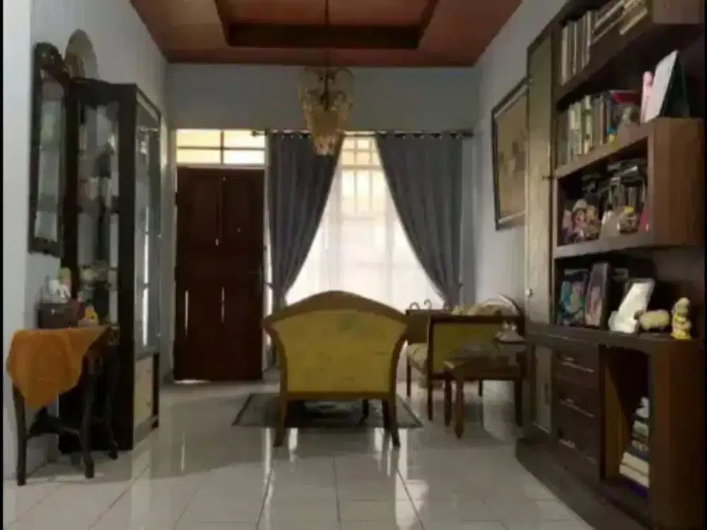 Rumah siap huni area metro margahayu. MURAH