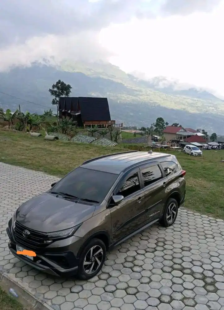 All new Rush s TRD matic (type tertinggi) poenya sendiri