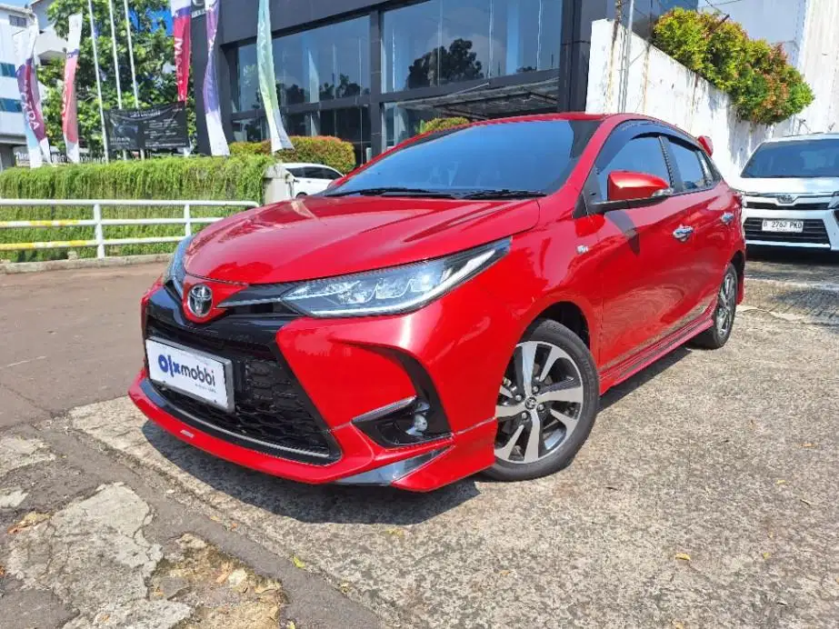 DP MURAH Toyota Yaris 1.5 S GR Sport Bensin-AT 2022 Merah C6ZAF