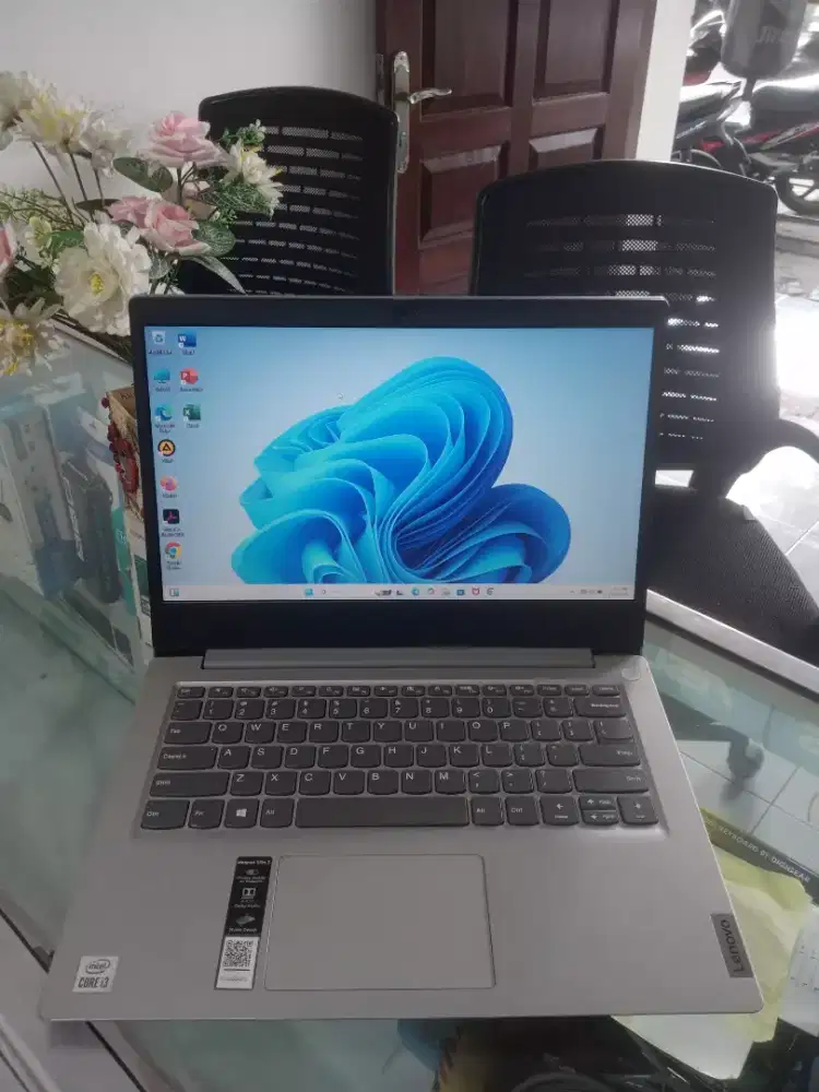 Laptop Lenovo Ideapad Slim 3 Core I3-10110U Ram 8 Ssd 256