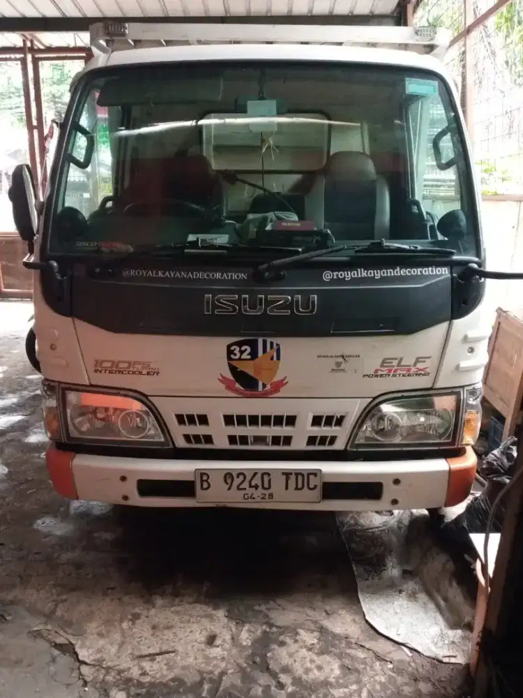 Isuzu elf NKR55 thn 2013 100PS  .