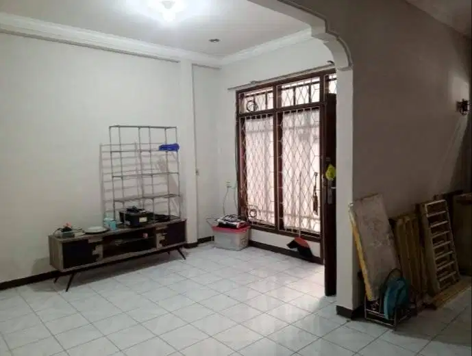 Disewakan Rumah 2 Lantai Cakep Bersih Di Margahayu Raya