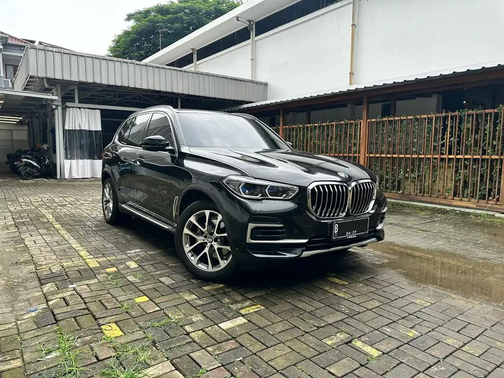 BMW X5 xDrive40i xLine 2022 - VERY LOW 6RB KM