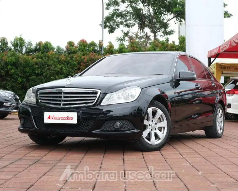 Mercedes-Benz C200 CGI 1.8 AT 2012 | Hitam | DP 30jt | Garansi 1 Tahun