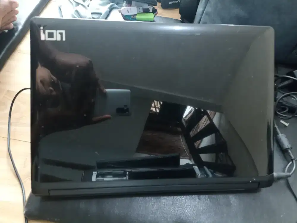 Laptop ion corei3 gen 2