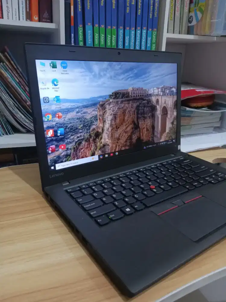 Laptop Thinkpad T460 Core i7 Ram 8GB SSad 256GB Mana yg Cepat Aja