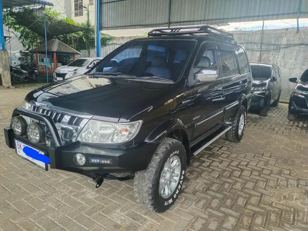 Isuzu Grand touring 2016 Diesel