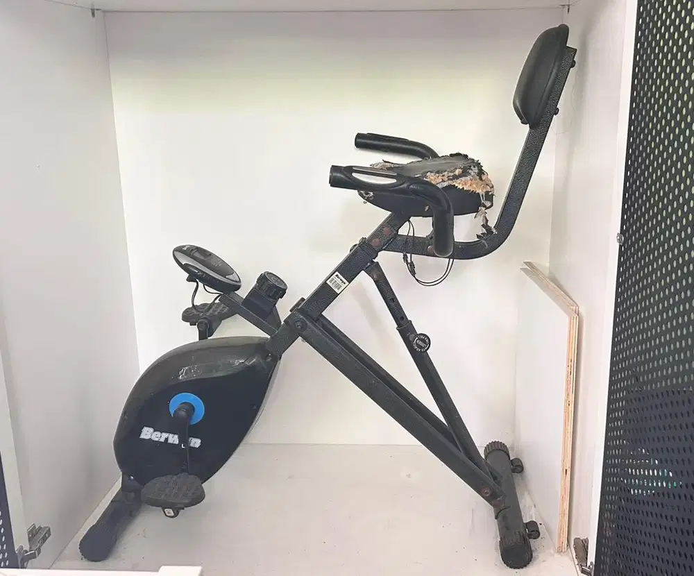 Sepeda Statis Fitness Berwyn - siap pakai. Cocok Olahraga dirumah
