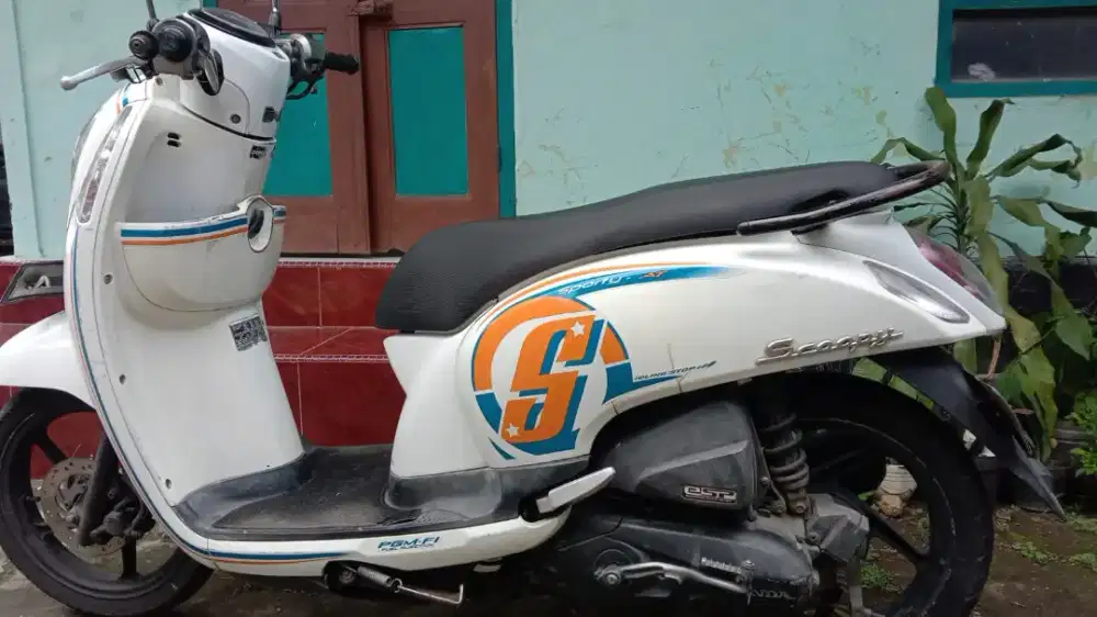 Dijual Cepat Motor Scoopy Tahun 2016 lokasi Barat Konimex, Cemani.