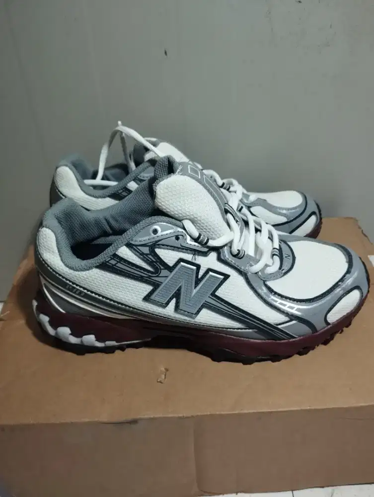 Sepatu Running Sneakers New Balance 40