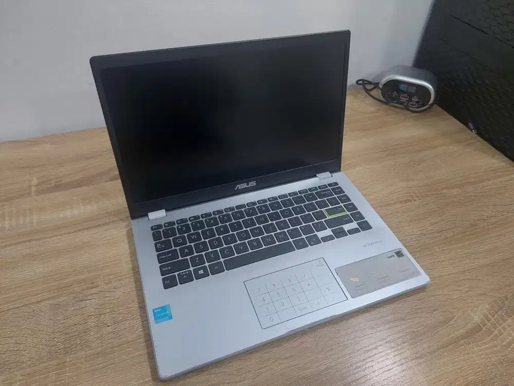 Laptop Asus Vivobook E410KA
