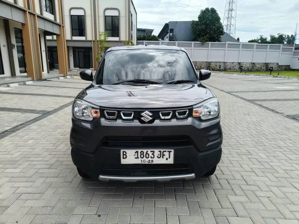 Suzuki Spresso 1.0 AGS 2023 km 40ribuan