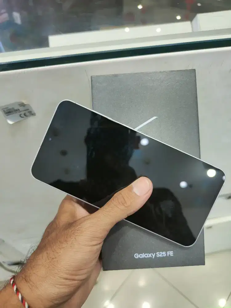 Samsung S25 FE 8/512