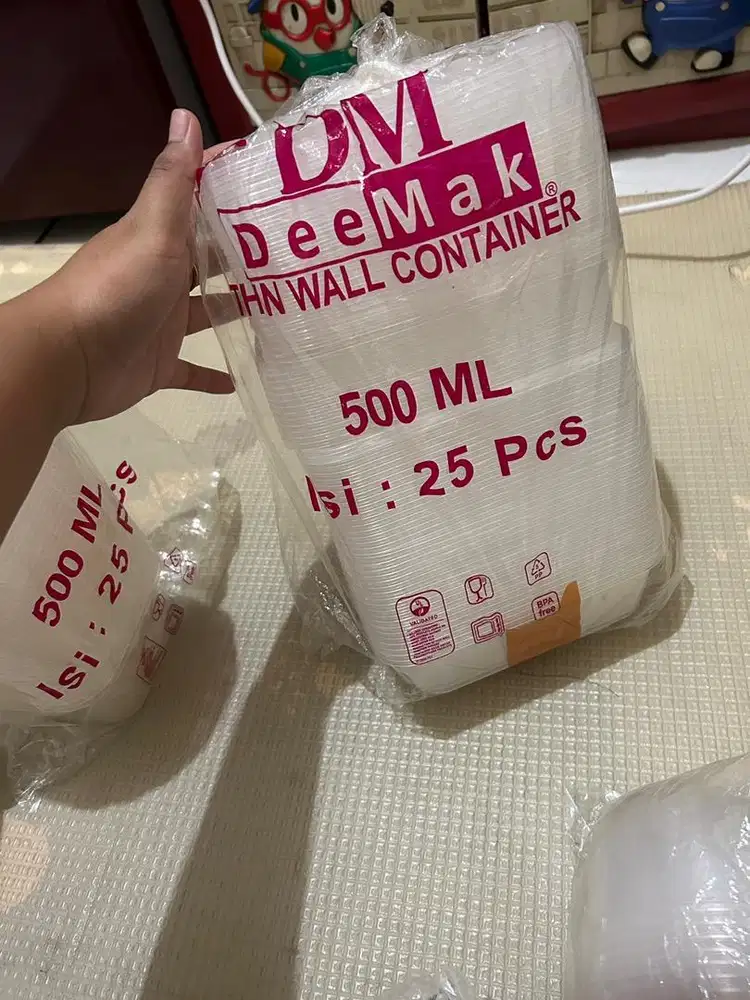 kotak tempat nasi ukuran 500 ml ,isi 44 pcs