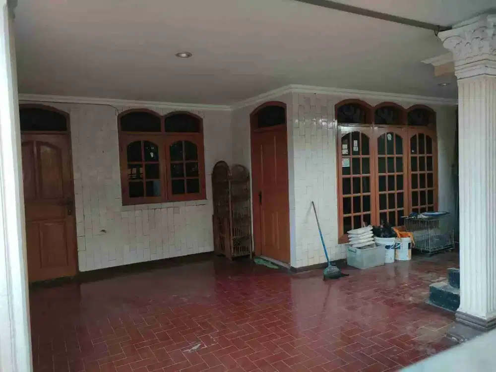 Dijual Cepat! Rumah 2 lantai, Strategis Duren Sawit, SHM, 5 Kamar Tidur, Harga Nego 2,2 M