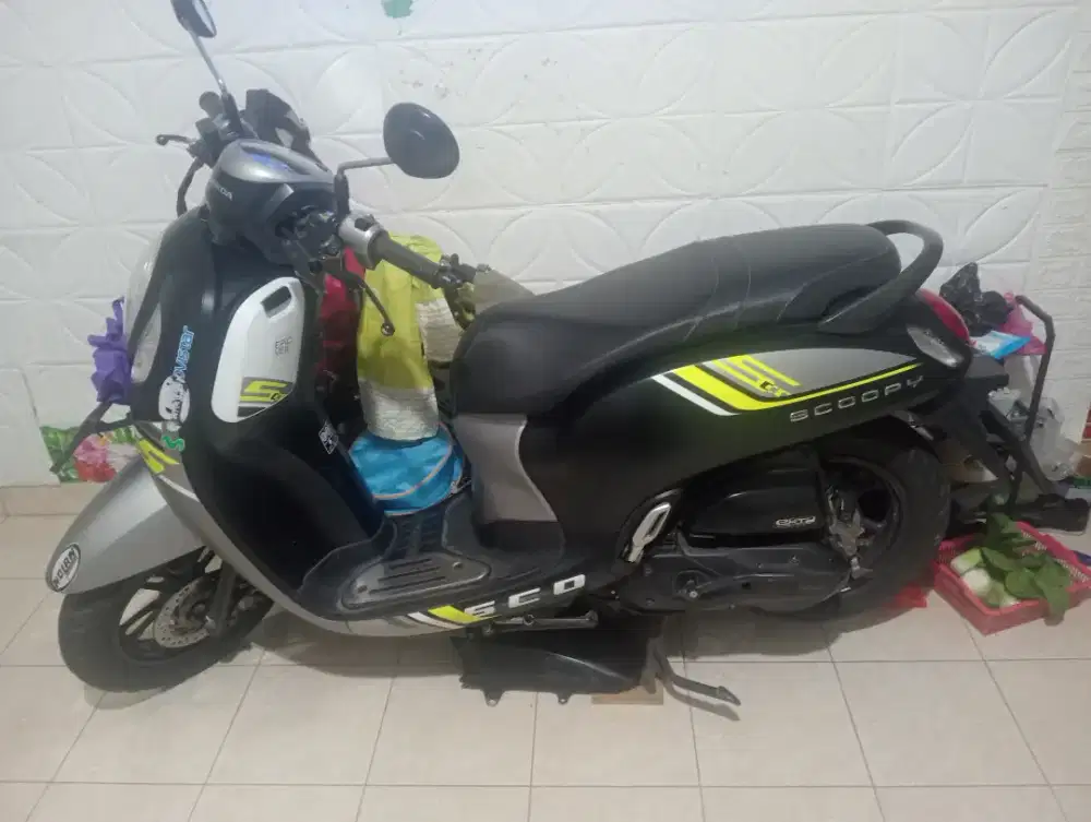 Di jual Scoopy 2023 pajak mati 2024 plat Jaksel