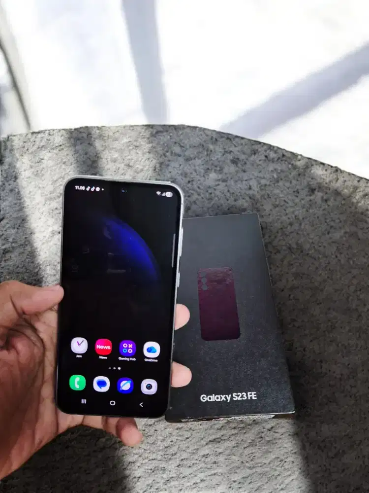 Hp samsung s23 fe 256gb second lengkap mulus 5g lte