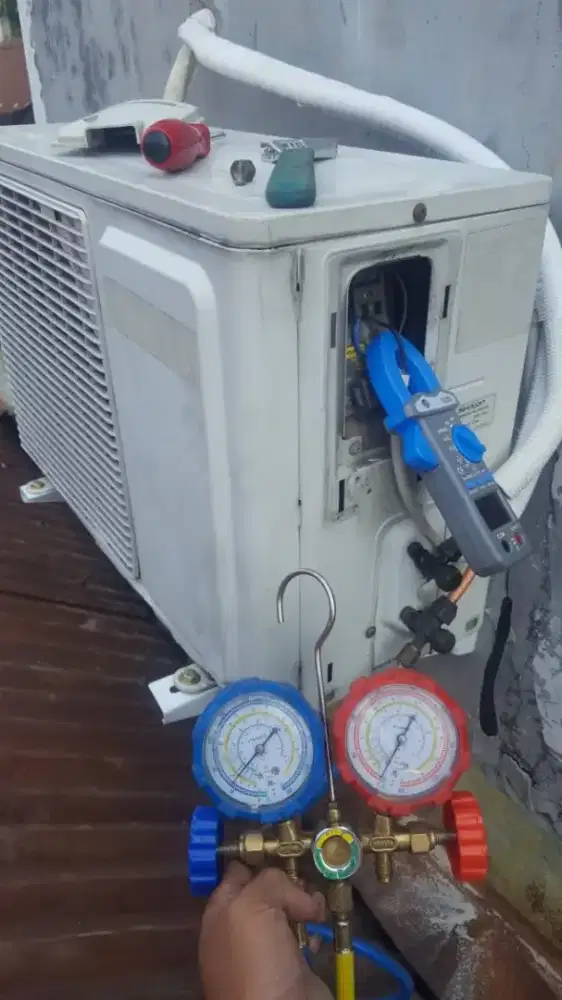 Jasa instalasi AC bongkar pasang AC service kulkas bergaransi