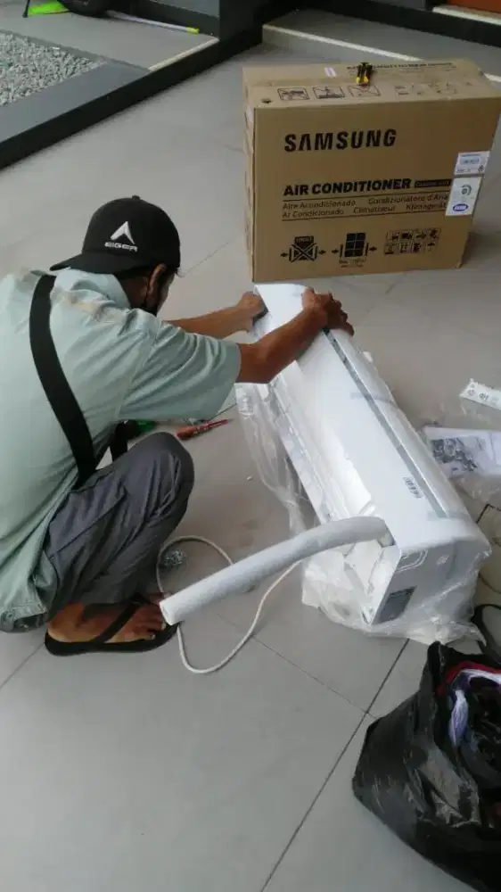 Jasa instalasi AC bongkar pasang AC service kulkas bergaransi