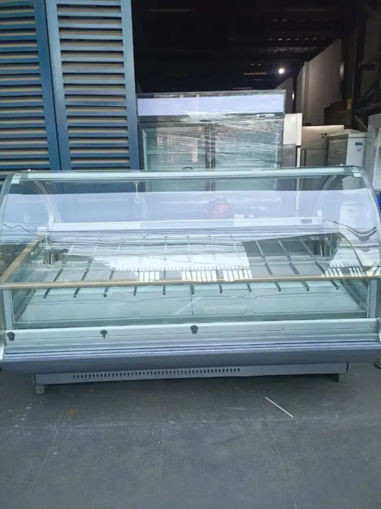 Showcase Gelato Merk ISA 24 Bin BEKAS