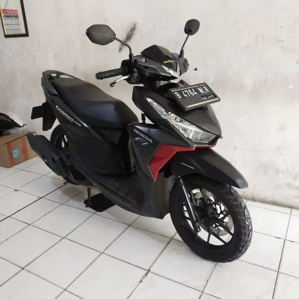 Honda Vario 150 OLD 2015 Orisinil Lengkap Bagus Mesin Aluss