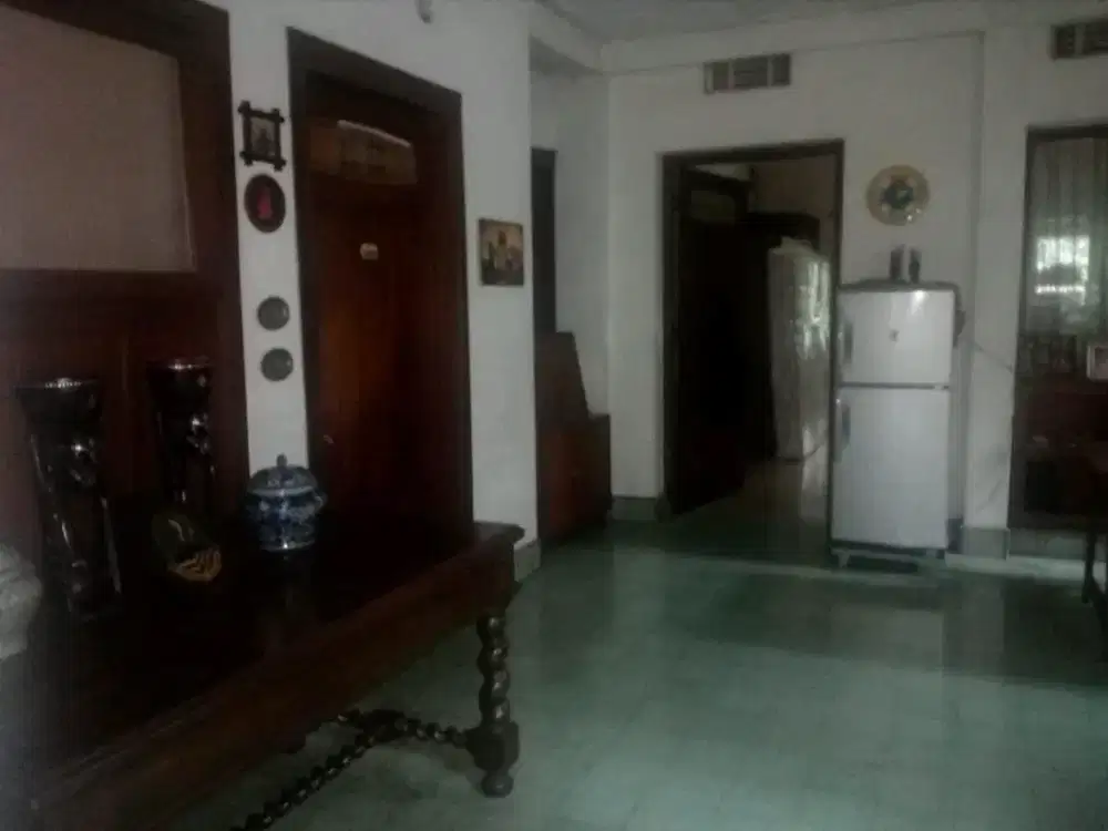 Jual Rumah belanda Classic otentik harga nego di Area Cipaganti cihampelas padjajaran Bandung Kota