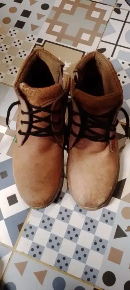 Sepatu boots murah