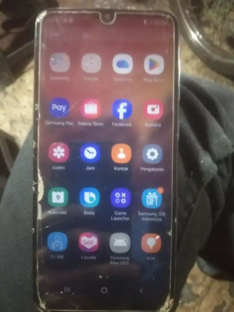 Samsung Galaxy A50 4/64 GB Minus Layar Retak Suara Gak Keluar