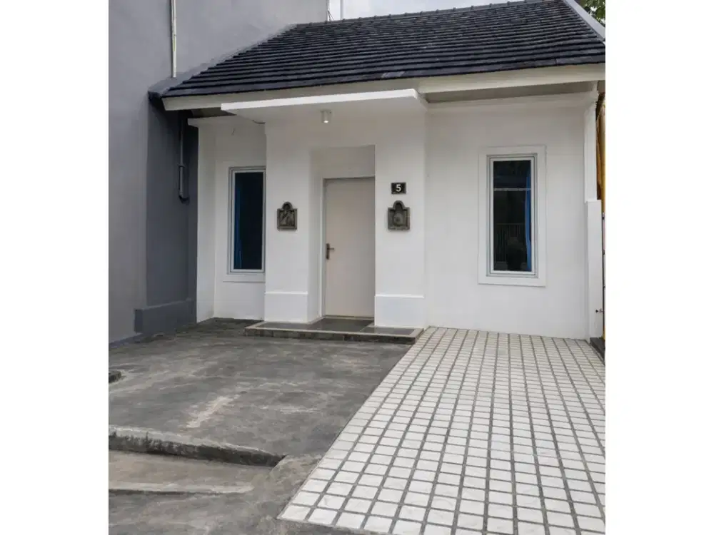 DISEWA RUMAH TAHUNAN HARGA MURAH FURNIS TAMPAK SIRING SENTUL CITY SSR020