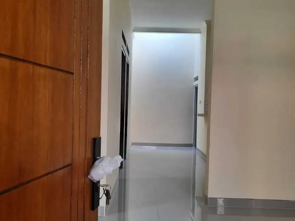 Dijual Rumah Bangunan Baru Renovasi di Harapan Indah Bekasi