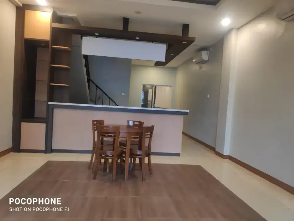 Dijual Ruko 2,5 Lantai Bonus 5 AC di Harapan Indah, Bekasi