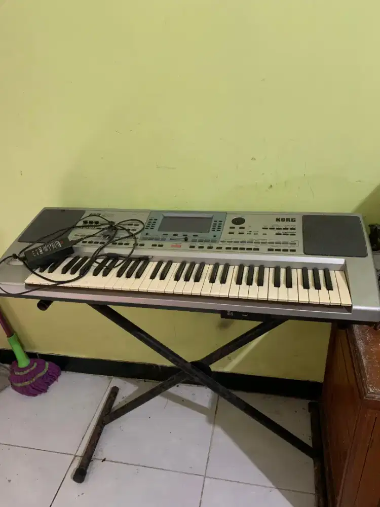 KORG Pa 50 keyboard