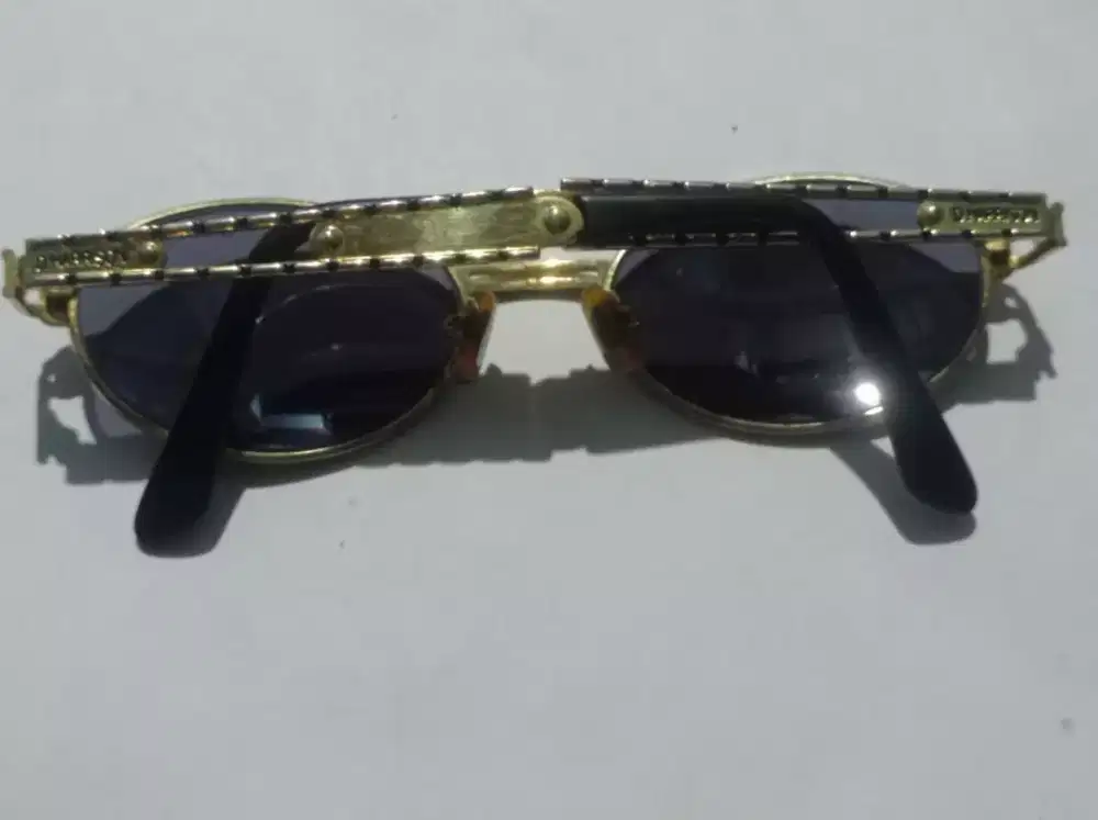 Kaca Mata Merek : D HARRISON