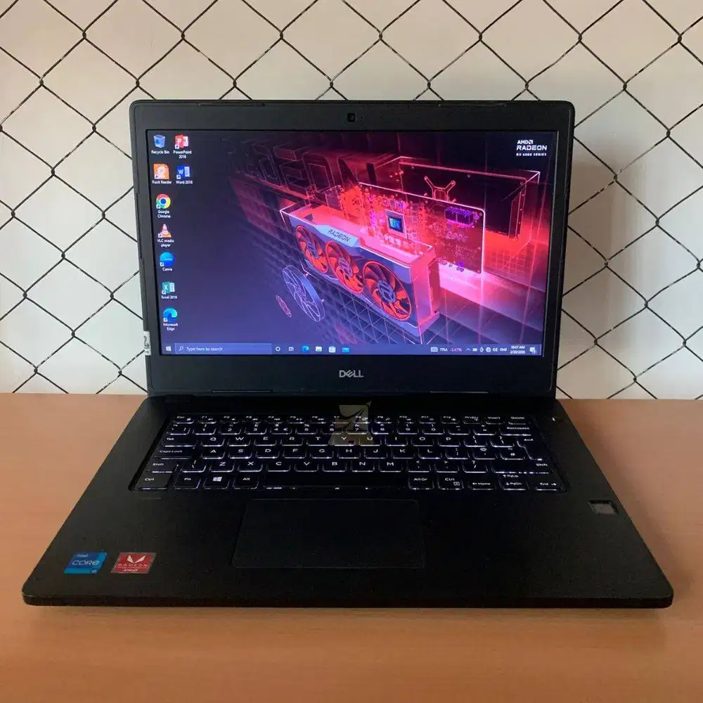 Dell Latitude 3480 / i5-6200U / 8GB / SSD 256GB / Radeon Graphic