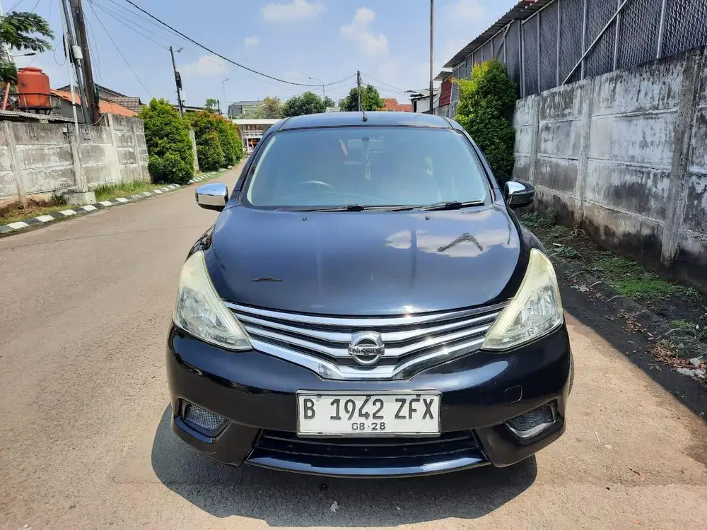 Nissan Grand Livina SV MT 2016