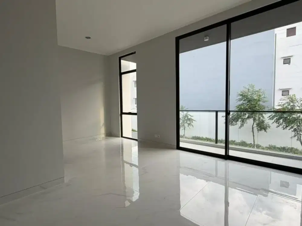 Rumah 8x20 3+1KT 2LT di Kuningan Village PIK 2 Siap Huni Strategis