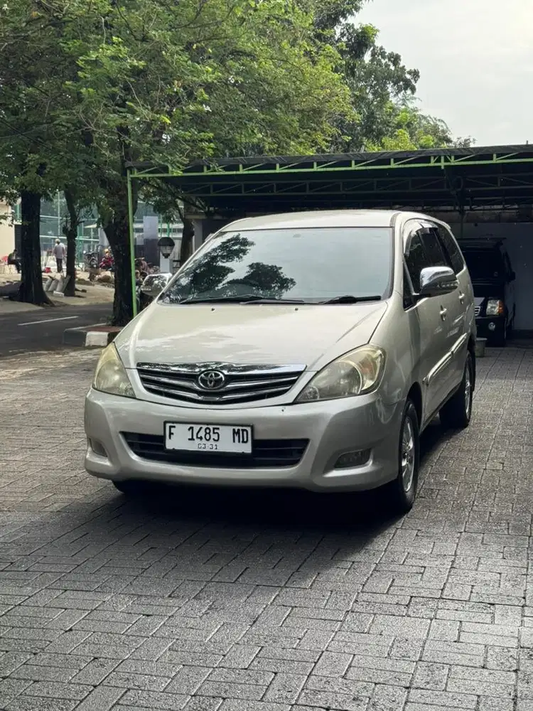 Jual Cash Toyota Kijang Innova 2.5 G AT DIESEL 2011