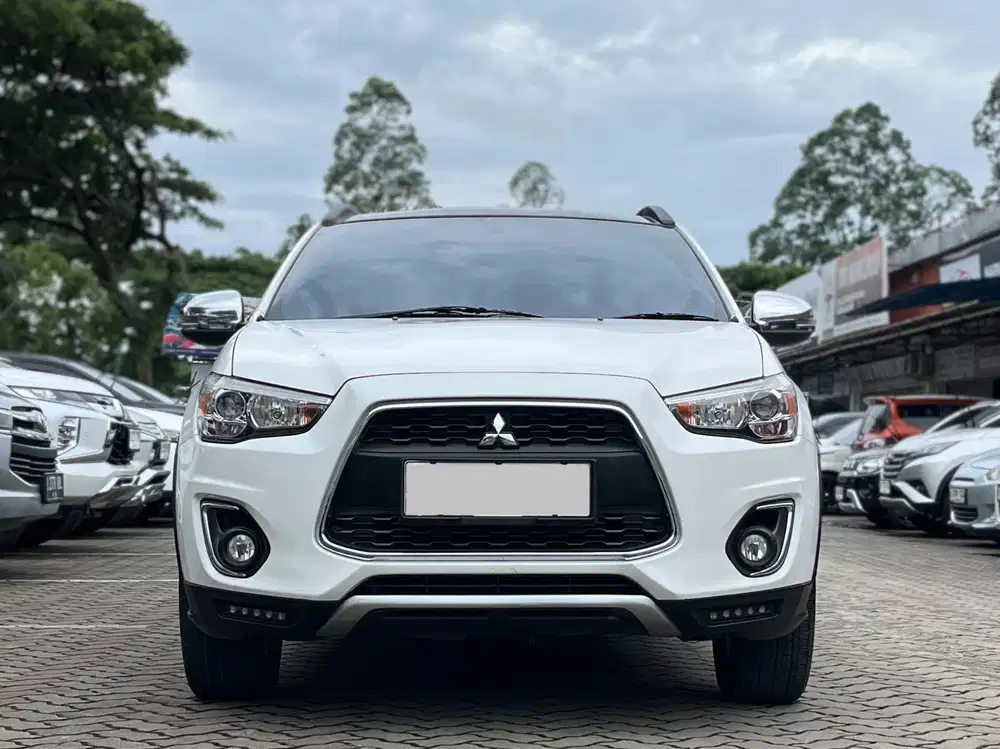 TERMURAH MITSUBISHI OUTLANDER SPORT PX 2.0 AT MATIC 2017 PUTIH
