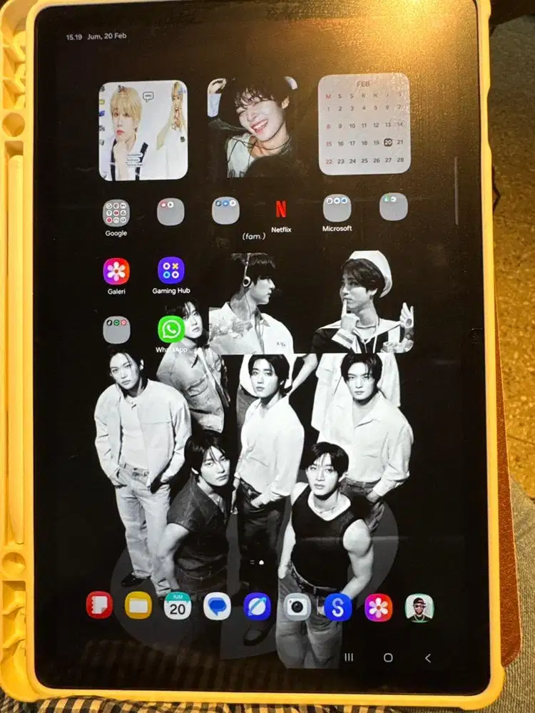 Samsung S10 FE like new